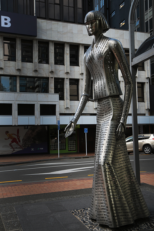 Street Scenes : Wellington : New Zealand : Richard Moore : Journalist : Photographer :